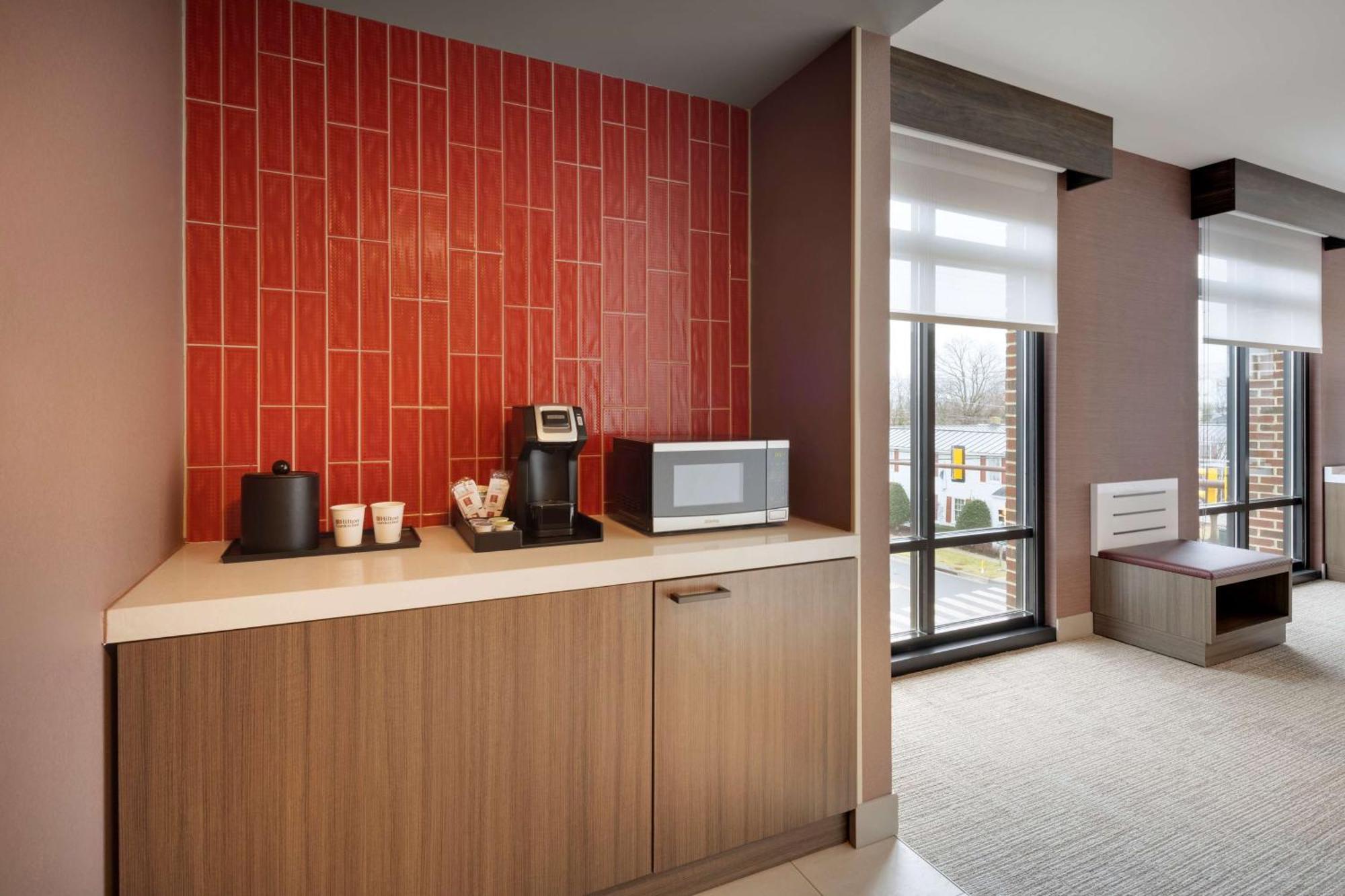 Hilton Garden Inn Haymarket Exterior foto